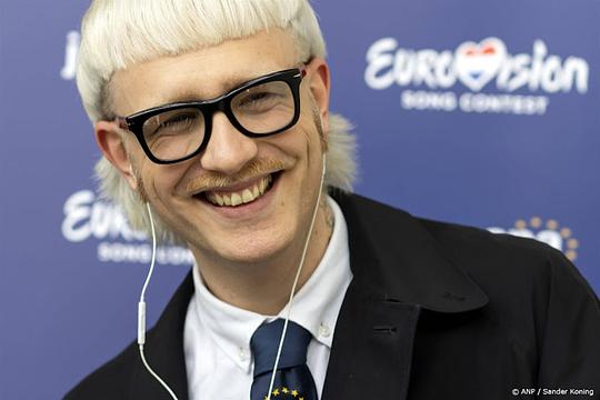 Joost Klein vertrekt naar Zweden voor Eurovisie Songfestival en heeft er zin in