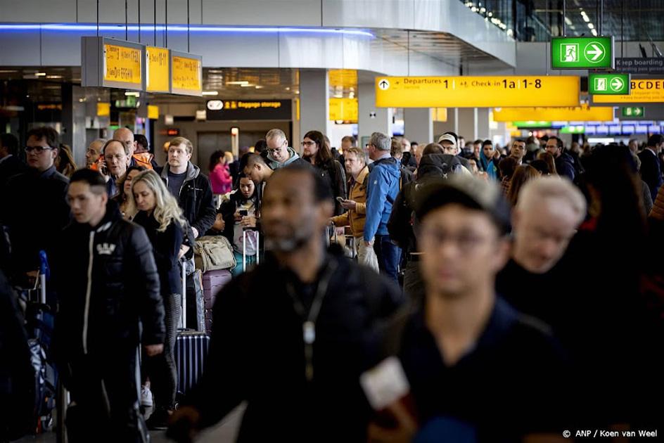 Reizigers op Schiphol weer toegenomen in juni