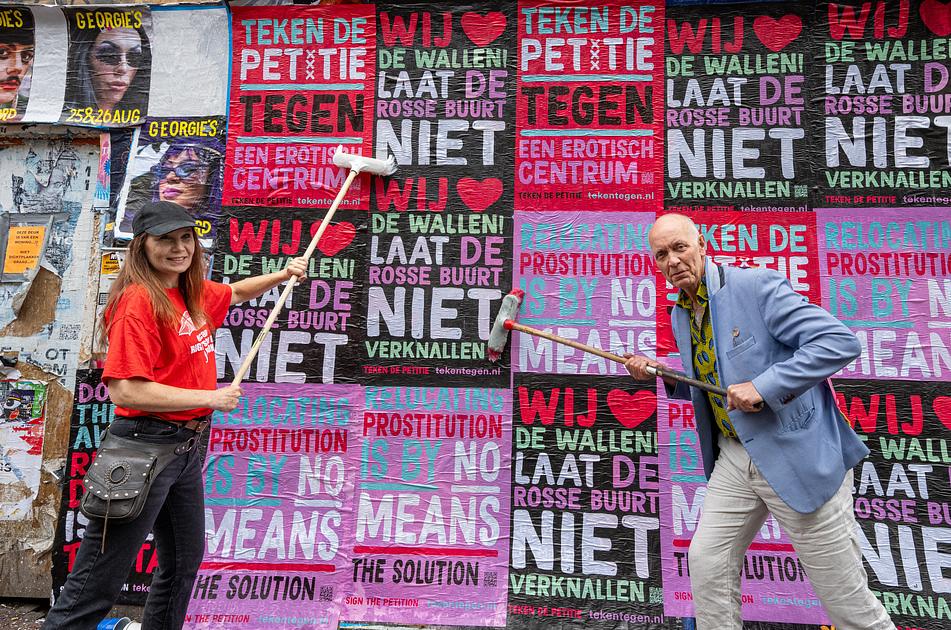 Grote actie tégen erotisch centrum in Amsterdam 