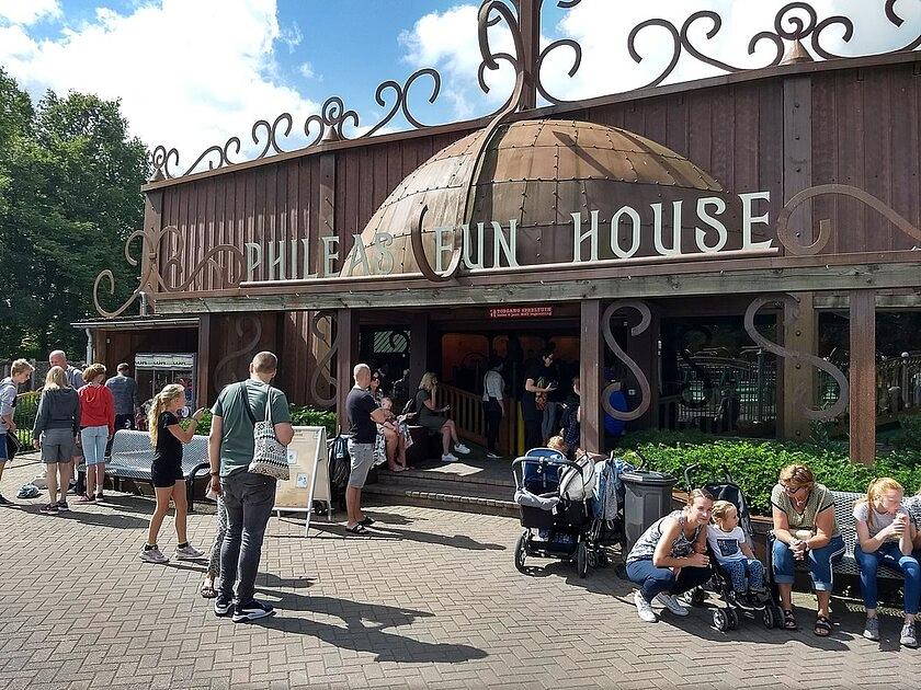 Attractiepark Slagharen zet Spanjaarden in vanwege personeelstekorten / Foto: "Phileas Fun House - kinderattractie in Slagharen"