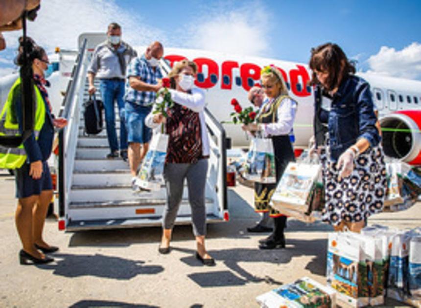 Reizigers bij Corendon vertrekken uit Duitsland vanwege drukte Schiphol