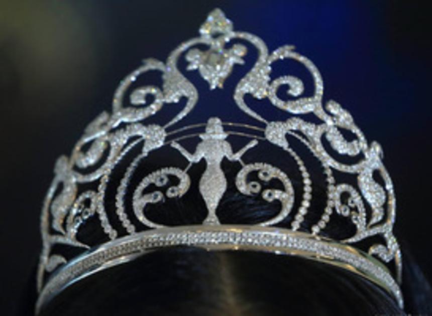 Miss Argentinië in het huwelijksbootje gestapt met Miss Puerto Rico