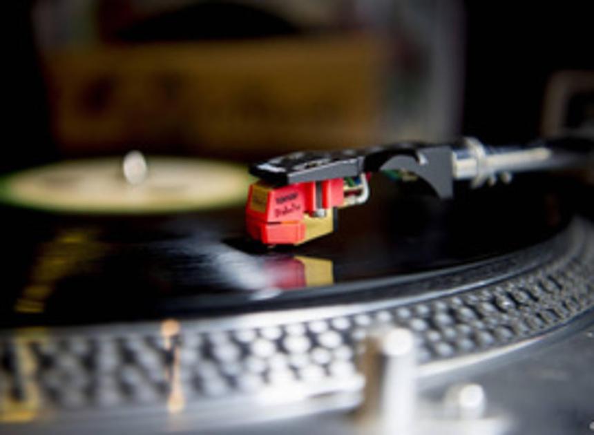 Omzet vinyl opnieuw hoger, streaming domineert muziekmarkt