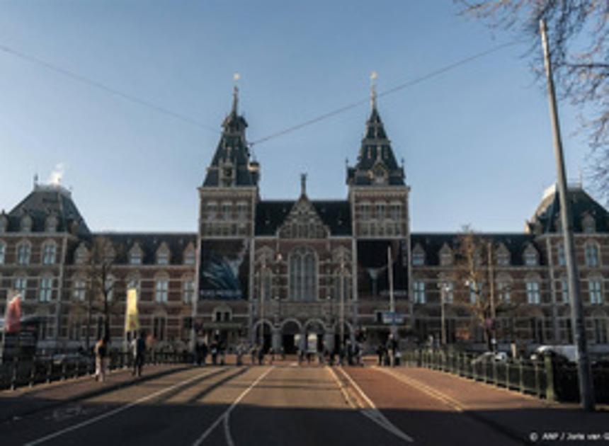 Camera's bij slechtvalken op dak Rijksmuseum gaan weer aan