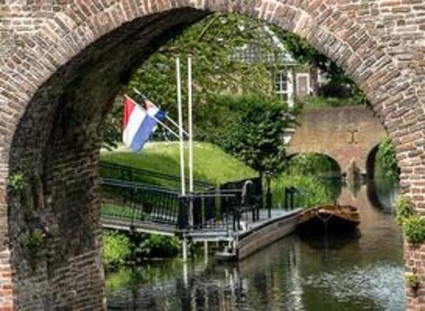 Nederland bestaat 450 jaar en dat wordt gevierd in deze fototentoonstelling
