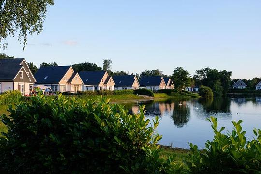 Met Brabantse vakantieparken gaat het helemaal niet zo slecht meer / Foto: "Susteren, NL" door heipei
