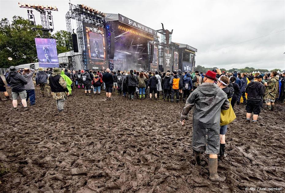 Heftige regen blijft aanhouden voor bezoekers Metalfestival Wacken 