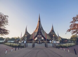 Sprookjesomnibus Efteling voor 70-jarig jubileum nu in de winkels