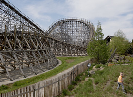 358 keer in de achtbaan voor het goede doel
