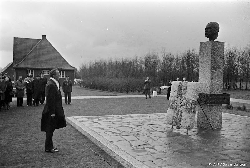 Eindhoven past oorlogsmonument aan, namen NSB'ers en SS'ers eraf