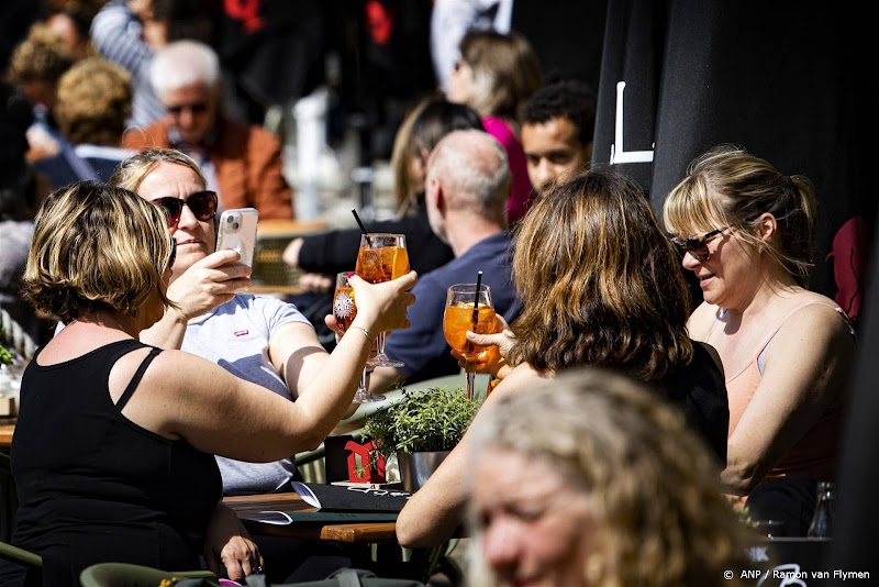 Regenkleding kan weer in de kast: zomerweer keert woensdag terug naar Nederland