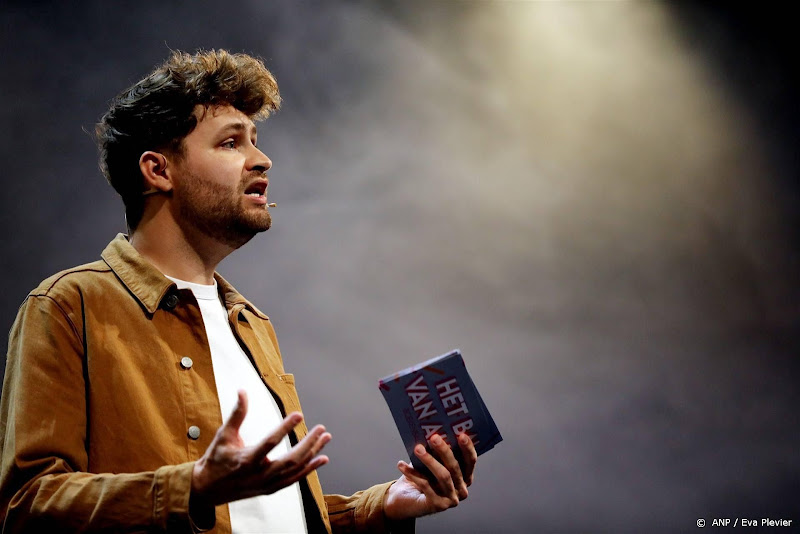 Vijf verdachten van bedreiging schrijver Pim Lammers staan terecht