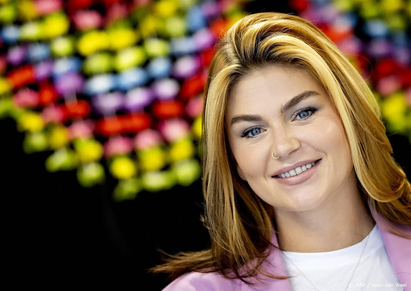 Roxeanne Hazes start bodemprocedure tegen moeder Rachel vanwege onterechte inkomsten