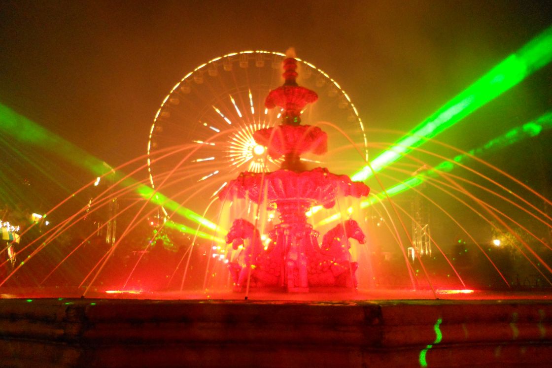 Veel klachten over lange wachtrijen en drukte in Walibi / Foto: "Halloween Walibi" door Rene Mensen
