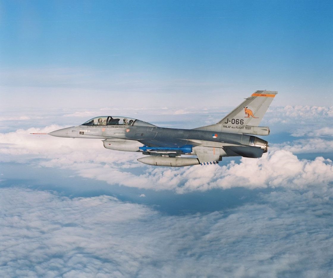F-16 meet & greet in Nationaal Militair Museum