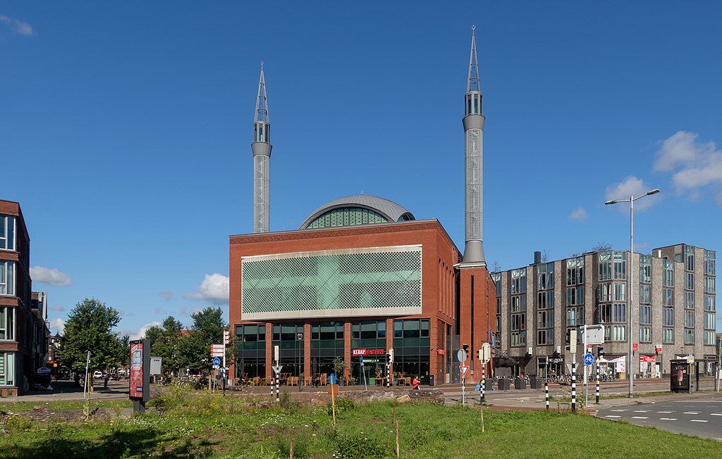 Grootste moskee in Nederland vanaf vandaag ook museum / Foto: " Utrecht, de Ulu Camii moskee" door Michiel Verbeek
