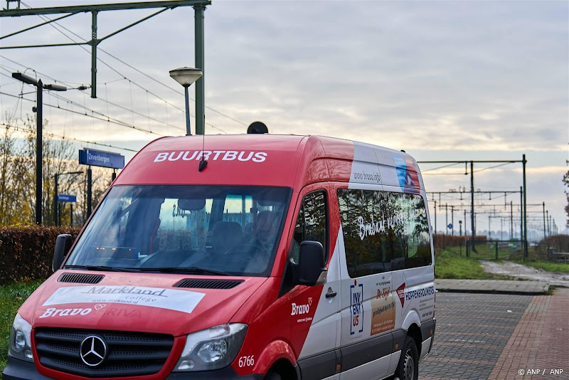 buurtbus bij station
