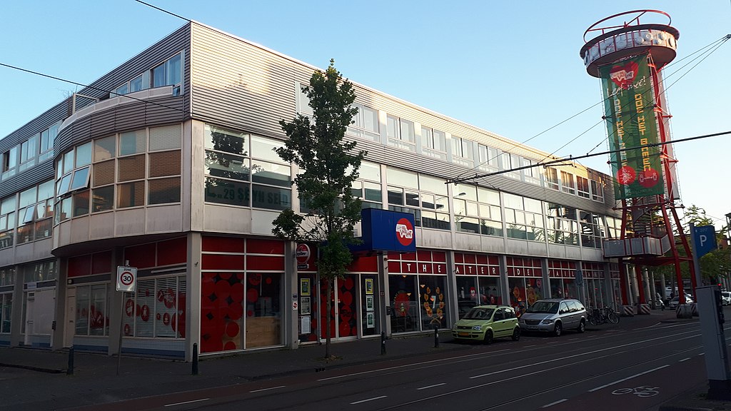 Culturele instellingen in Den Haag krijgen ruim miljoen euro steun / Foto: "Theater de Vaillant - Schilderswijk Den Haag" door Joris