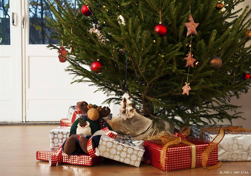 Kwart Nederlanders geeft meer uit aan feestdagen, 1 op 5 juist minder