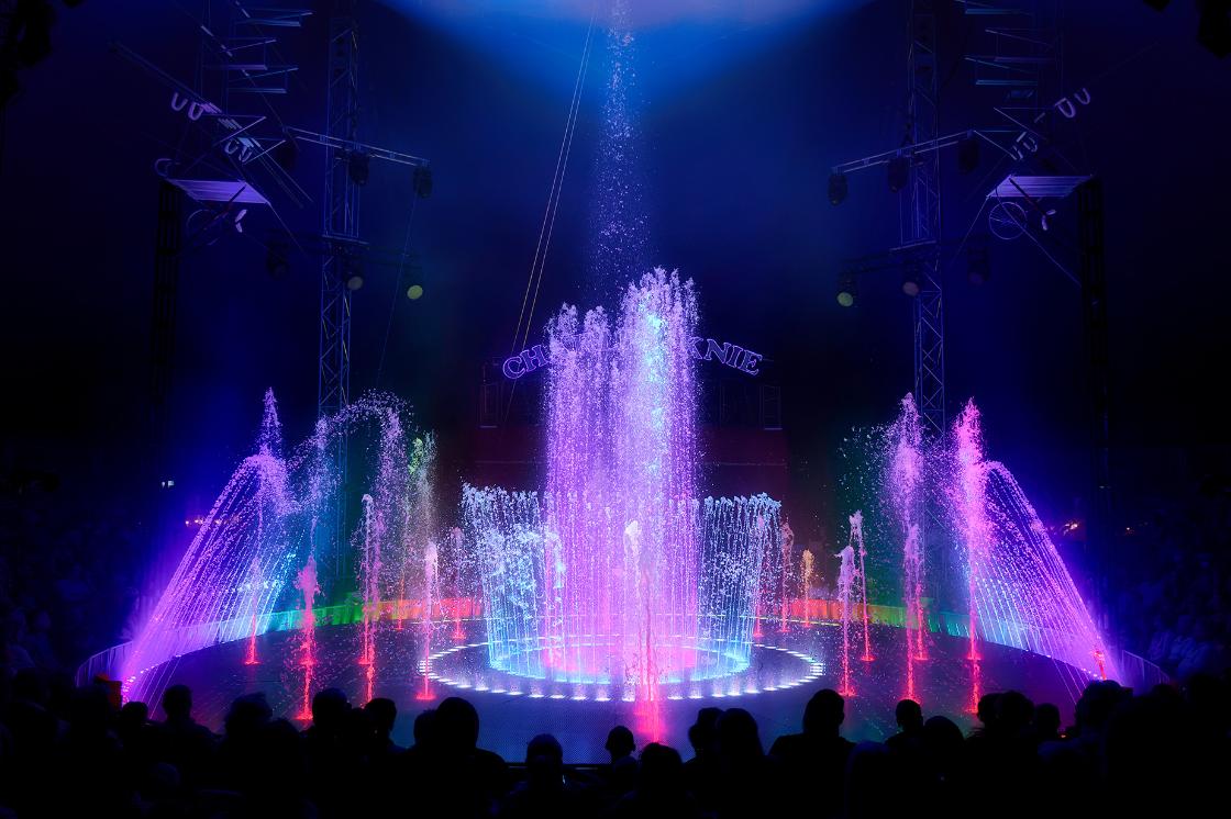 Domper voor Kerstcircus Haarlem: tent verwoest door storm Elin / Foto: Nederlandse Kerstcircussen