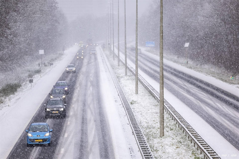 Rijkswaterstaat: 'Ga tot vanavond laat niet meer de snelweg op in Limburg'