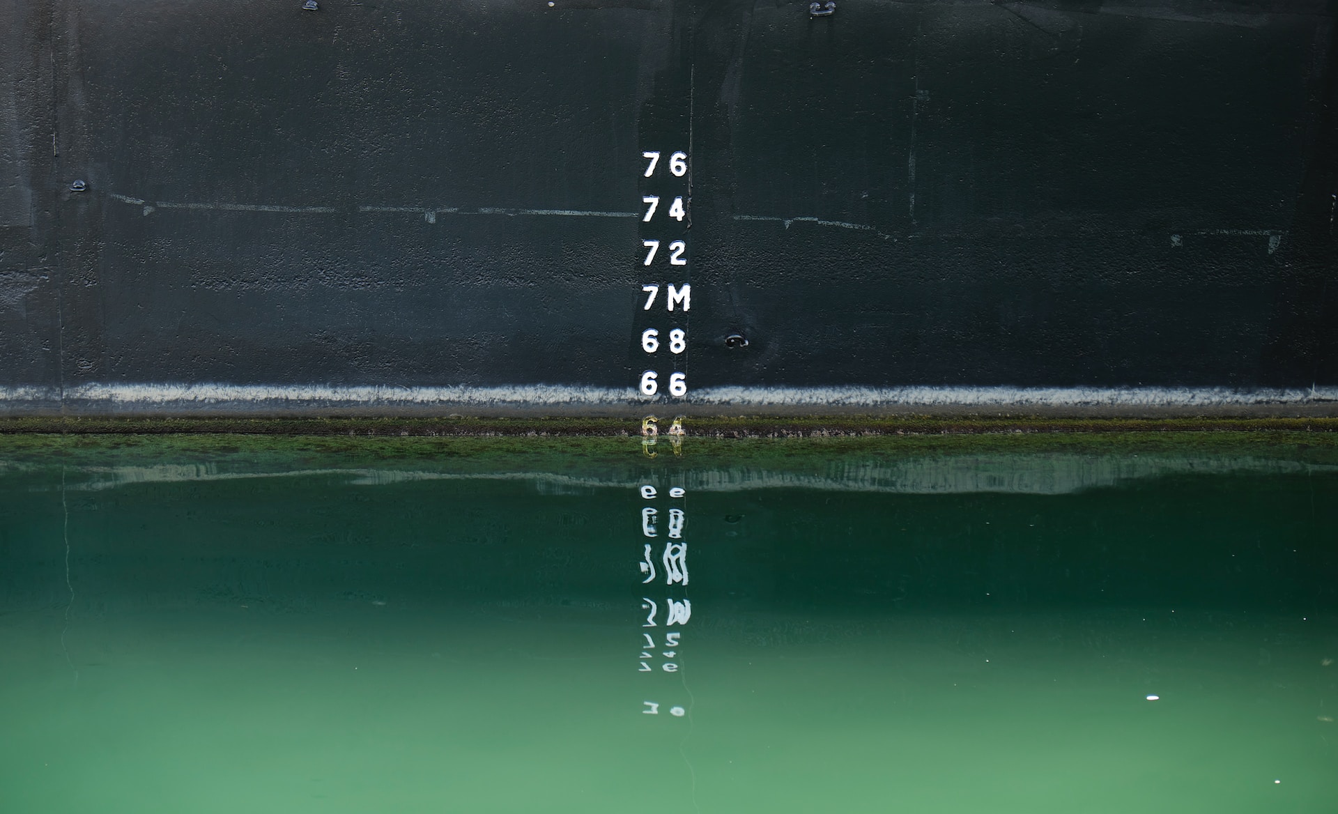 Door hoogwater op IJsselmeer moet splinternieuw vakantiepark deuren dicht houden