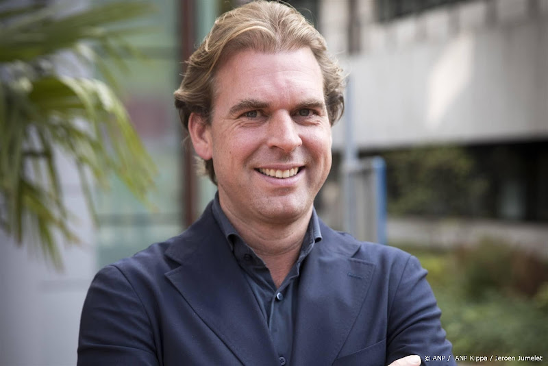 Rutger Castricum wordt vaste gast in nieuwe talkshow Hélène Hendriks