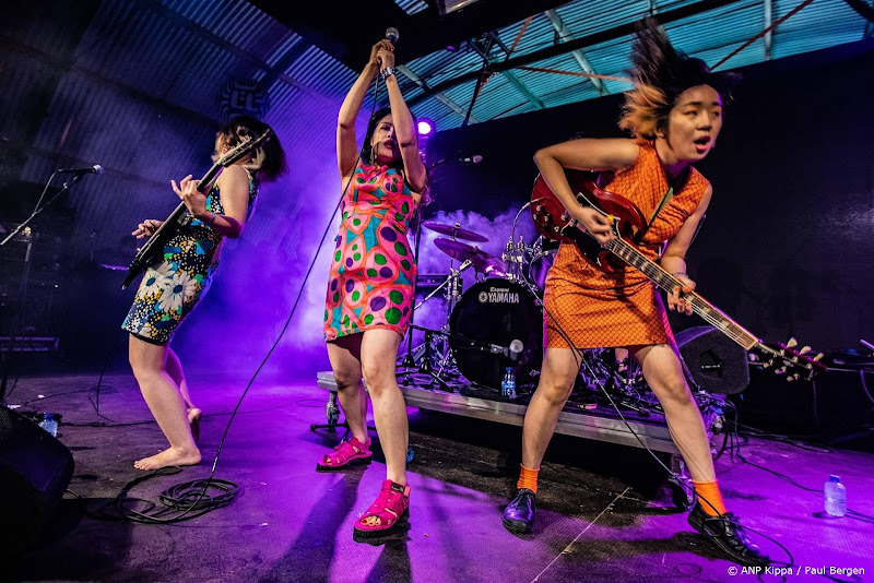 Japanse band Otoboke Beaver naar Paradiso