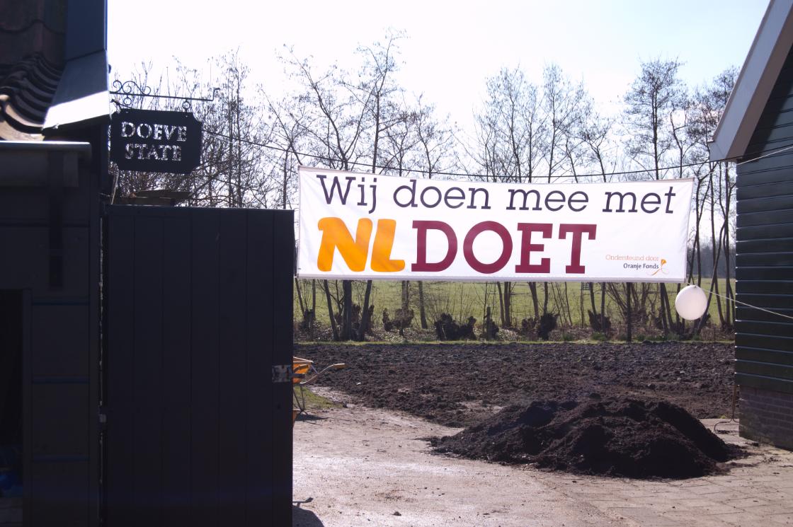 Steek je handen uit de mouwen tijdens NLdoet / Foto: "DSC_0015" door Maarten