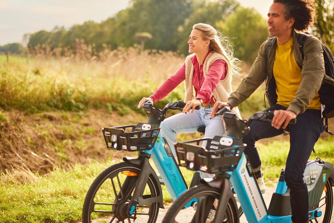 Op de elektrische deelfiets door recreatiegebieden in Noordoostpolder toeren / Foto: Gijs Versteeg / Gemeente Noordoostpolder
