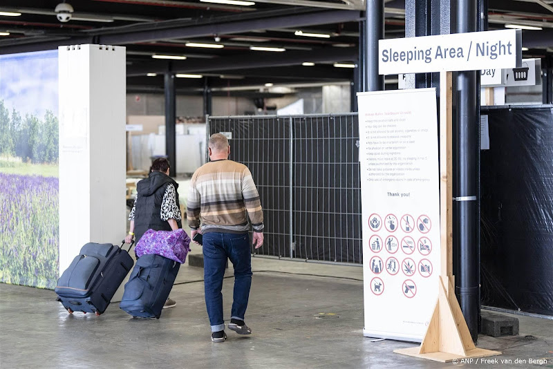 77 Oekraïners in opvang Jaarbeurs, toch blijven deuren dicht