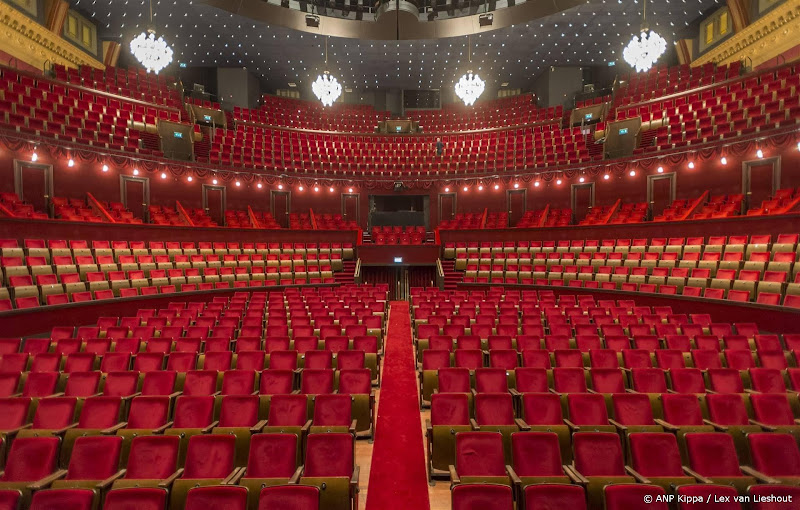 Podia willen veiligheidsprotocol na verstoren concert Lenny Kuhr 