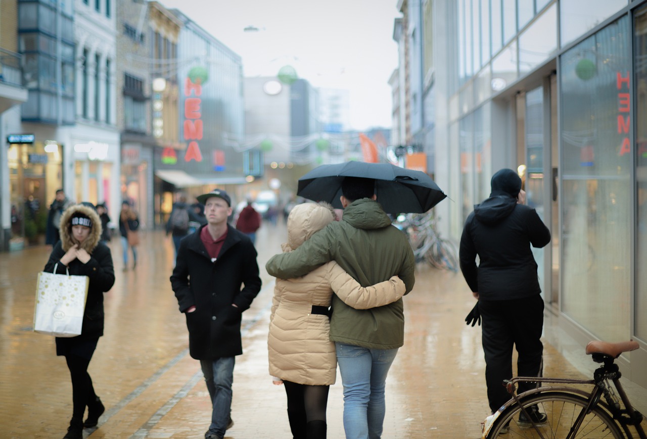 Stilte voor de storm: vanmiddag onweer en hagel