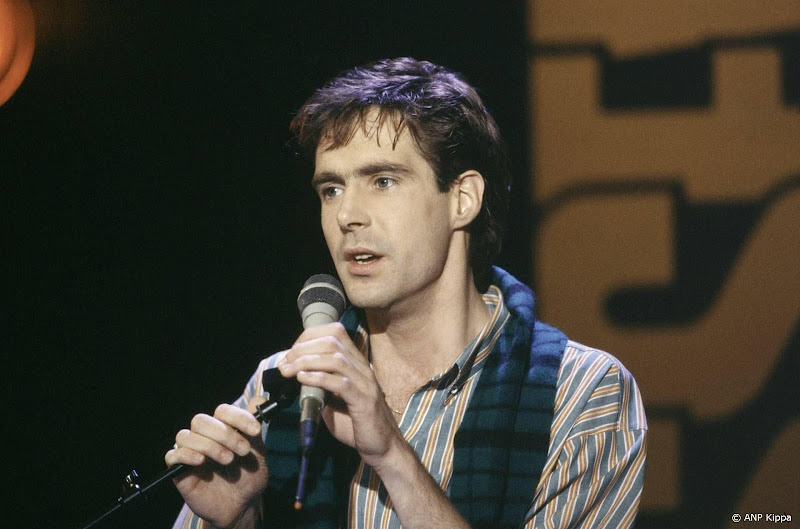 Annabel-zanger Hans de Booij stopt met optreden om gezondheidsklachten