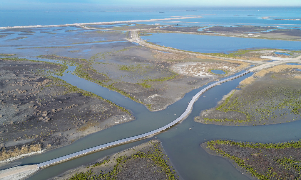 Natuurmonumenten wil Marker Wadden verder uitbreiden / Foto: "Luchtfoto van Vlonderpad Marker Wadden Fotograaf: Straystone/Peter Leenen" door Natuurmonumenten