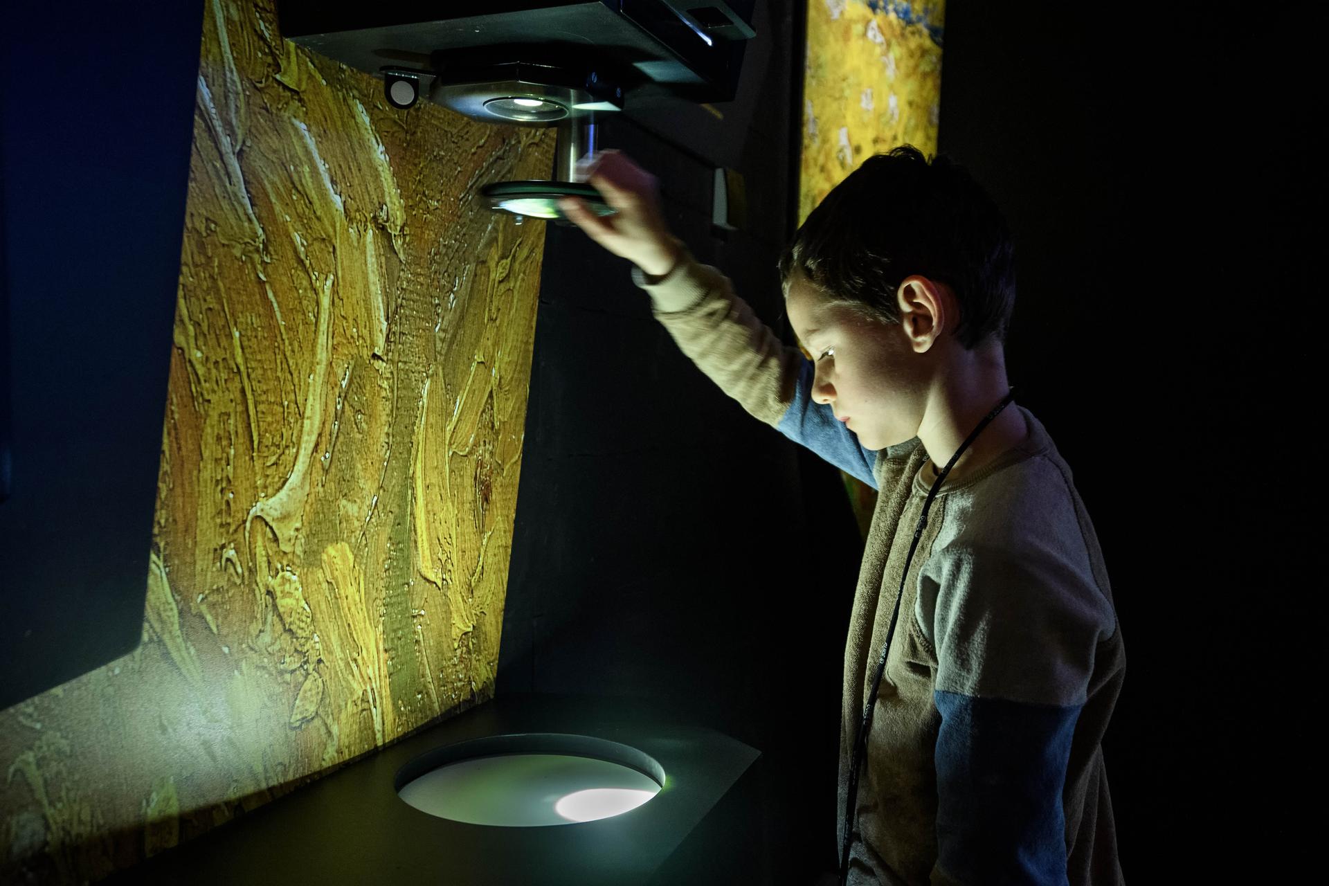 Van Gogh Village Museum en ASML werken samen: gratis toegang voor jeugd