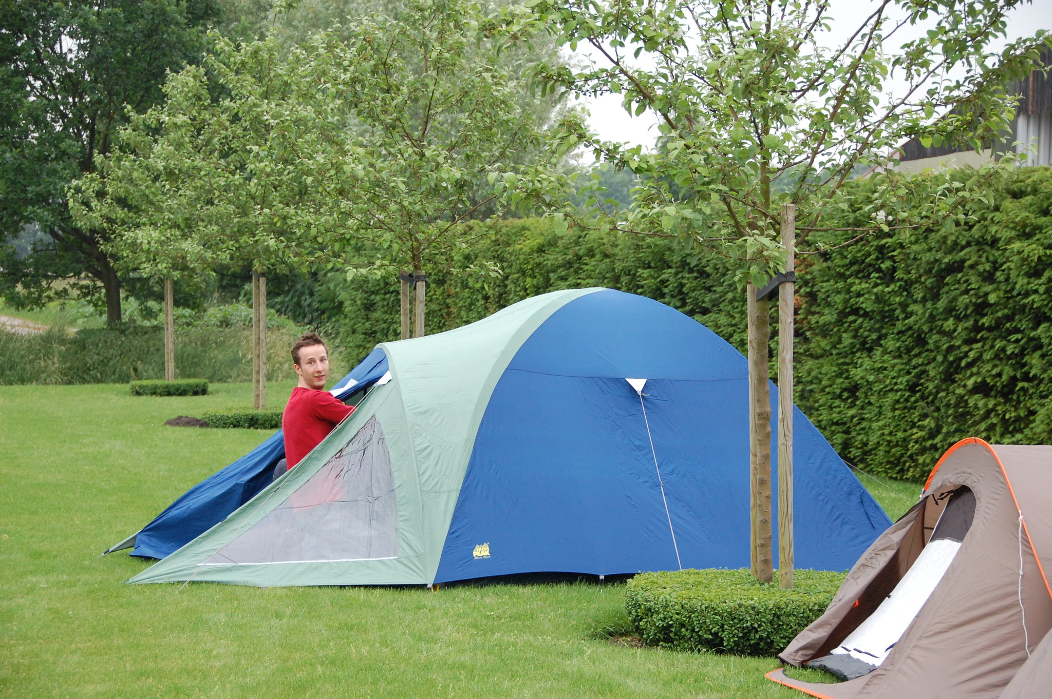 Ook dit jaar kun je overal in het land weer naar de Buurtcamping / Foto: "Michiel kan een tent snel opzetten" door Robert de Bock