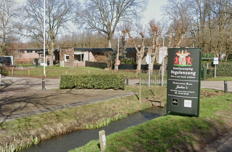 Voorlopig stopt chaletbouw op camping Vogelenzang / Foto: https://maps.app.goo.gl/vVNLL65UBims7JtA9