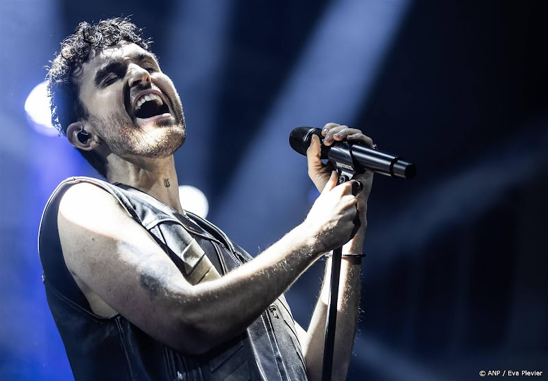 Duncan Laurence zingt Wilhelmus bij Formule 1 in Zandvoort