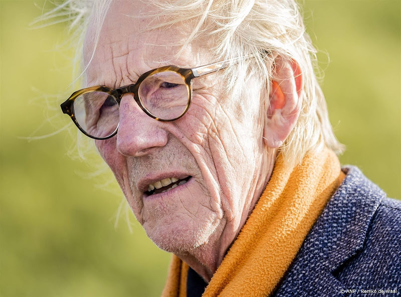 Freek de Jonge gaat toch weer tour doen