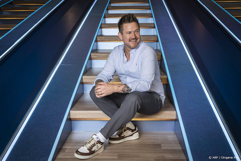 Johnny de Mol te zien als figurant in Gooische Vrouwen