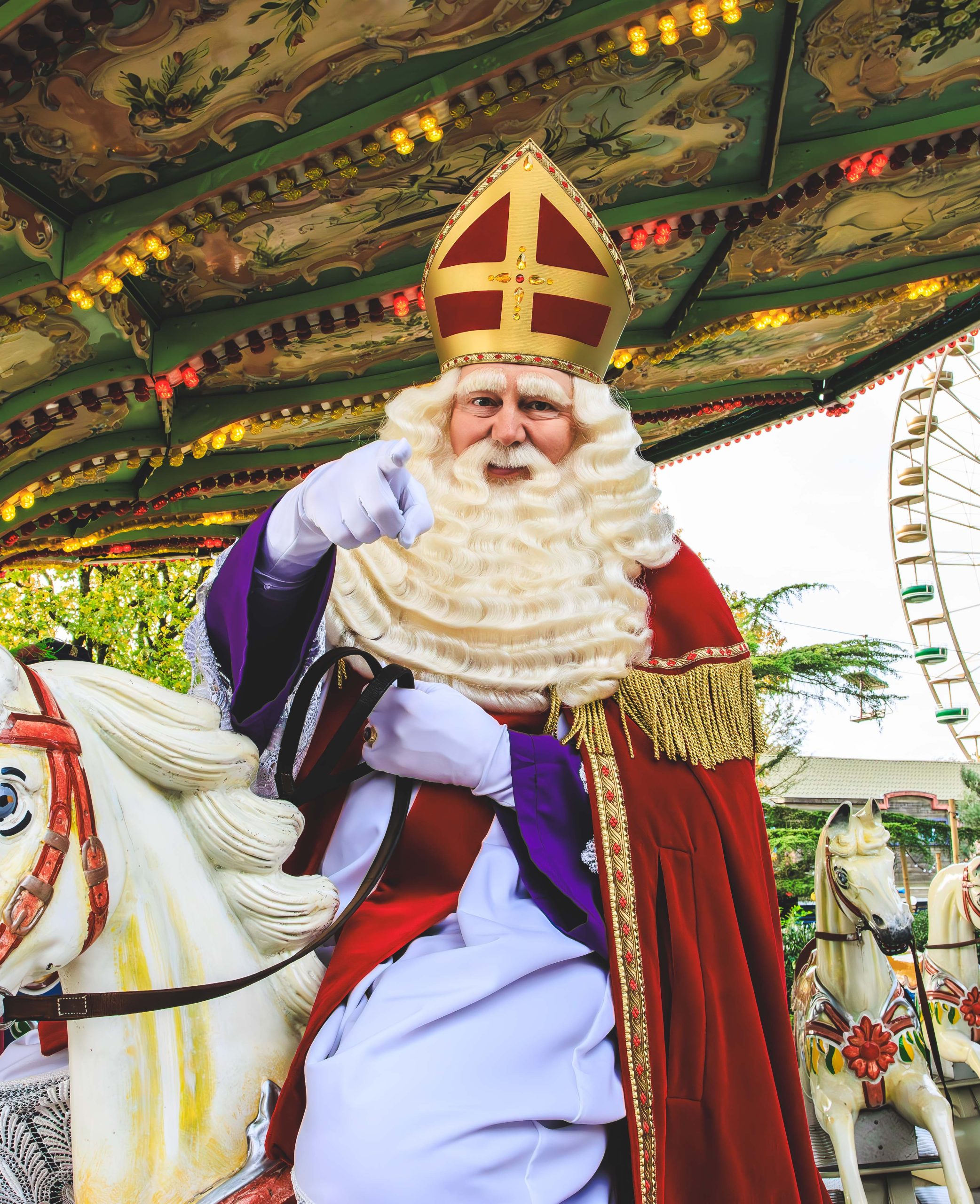 Slagharen ontvangt Sinterklaas