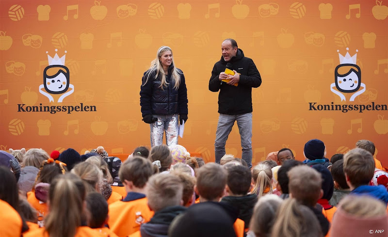 Britt Dekker en Ron Boszhard winnen eerste Zapp Award voor favoriet duo