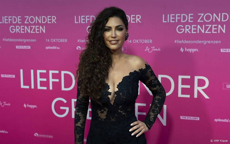 yolanthe cabau op rode loper