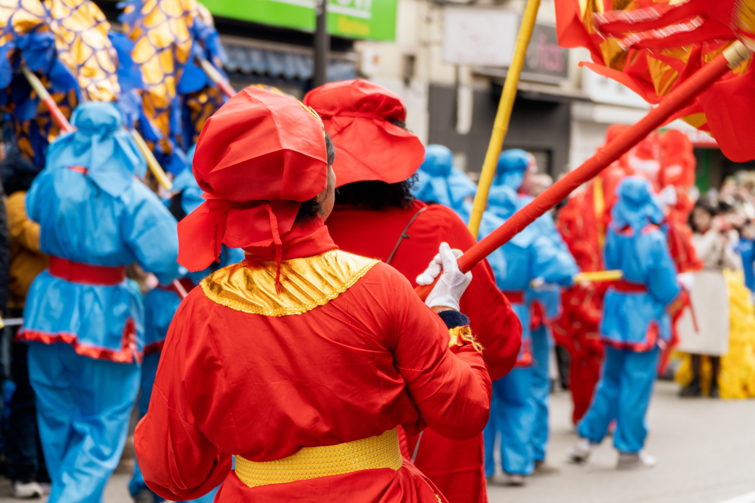 Carnavalsvereniging maakt carnavalskrant voor mensen met visuele beperking