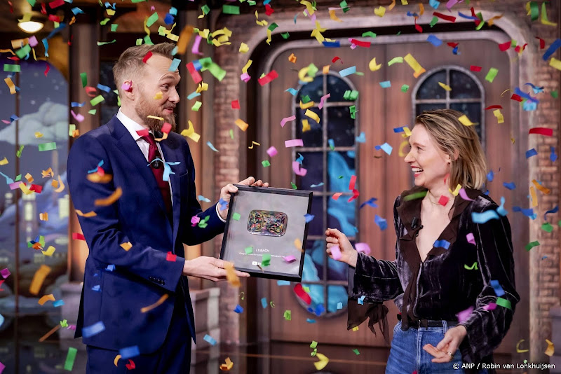 LUBACH silver play button