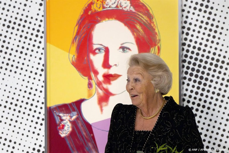 beatrix met portret andy warhol