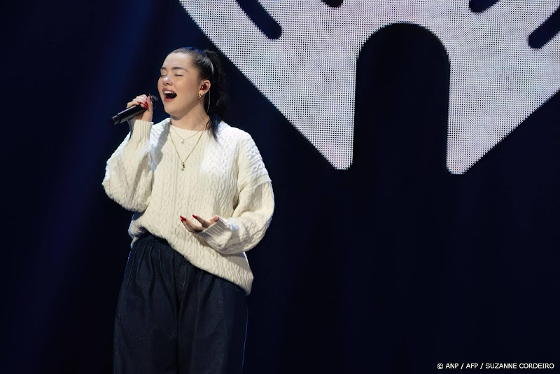 lauren spencer smith