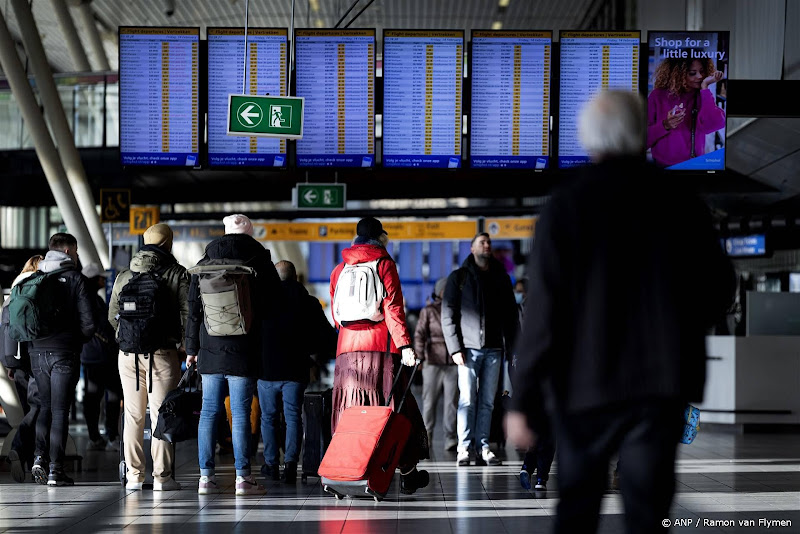 schiphol vertrekhal
