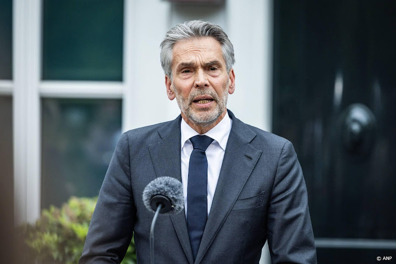 premier dirk schoof